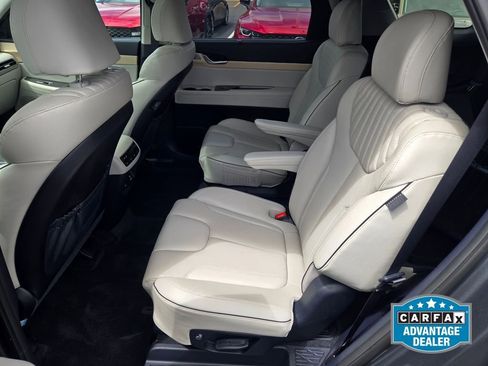Used 2023 Hyundai Palisade Limited AWD/4WD image 19