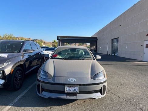 Used 2023 Hyundai Ioniq 6 SEL RWD image 3