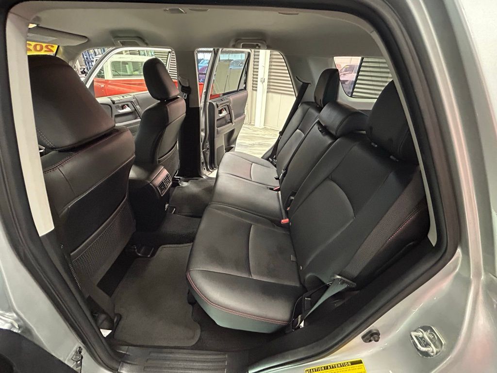 Used 2024 Toyota 4Runner TRD Off-Road Premium AWD/4WD image 50