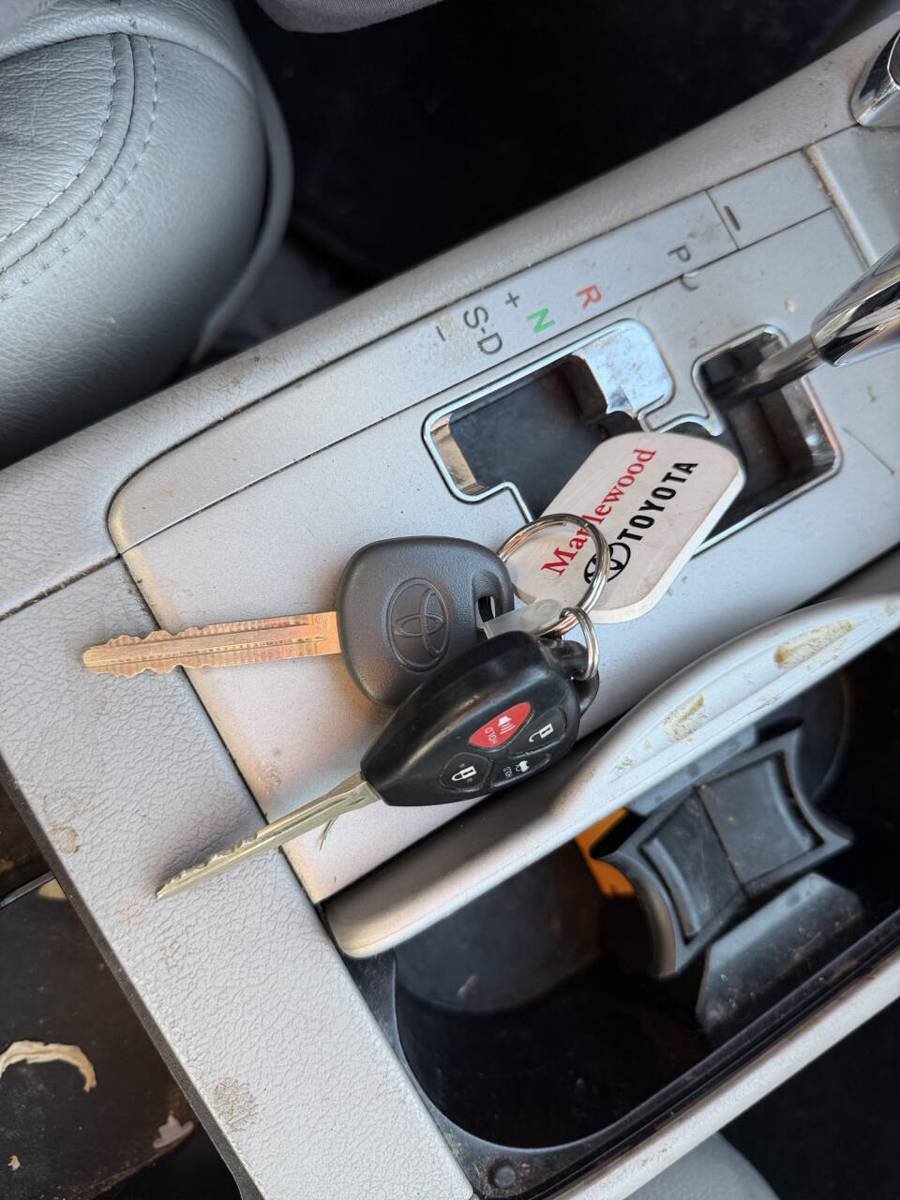 Used 2011 Toyota Camry LE FWD image 44