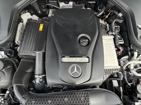 Used 2018 Mercedes-Benz E 300 image 9