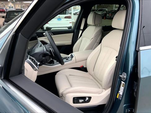 New 2026 BMW X5 xDrive50e w/ Executive Package image 9