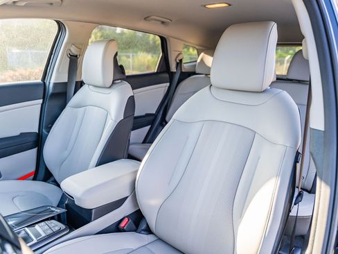 New 2026 Kia Sportage EX FWD image 14