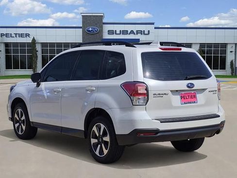 Used 2017 Subaru Forester 2.5i w/ Alloy Wheel Package AWD/4WD image 4