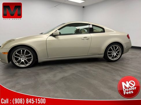 Used 2005 INFINITI G35 Coupe w/ (P01) Premium Pkg RWD image 3