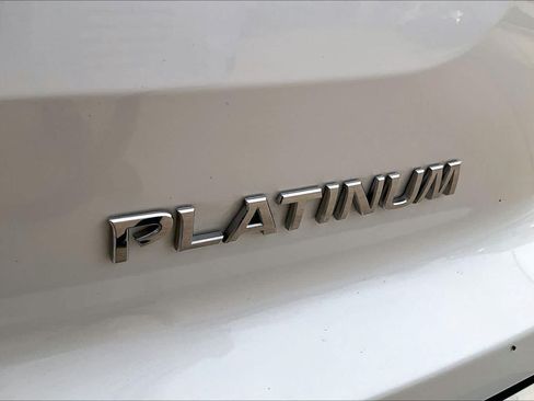Used 2025 Nissan Pathfinder Platinum w/ Cargo Package FWD image 10