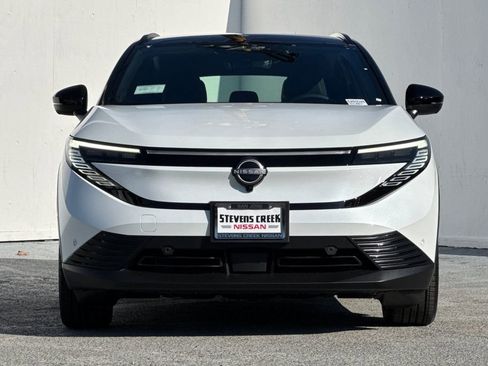 New 2026 Nissan Leaf Platinum+ w/ Cargo Package (Platinum+) image 2