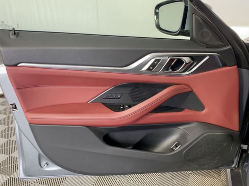 Used 2023 BMW 530i w/ Executive Package image 10