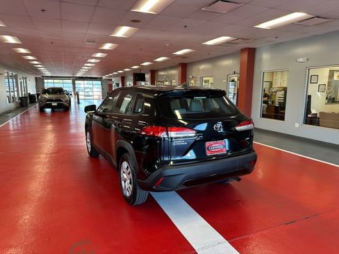 Used 2023 Toyota Corolla Cross L AWD/4WD image 5