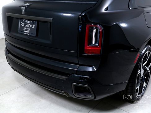 New 2026 Rolls-Royce Cullinan Black Badge image 49
