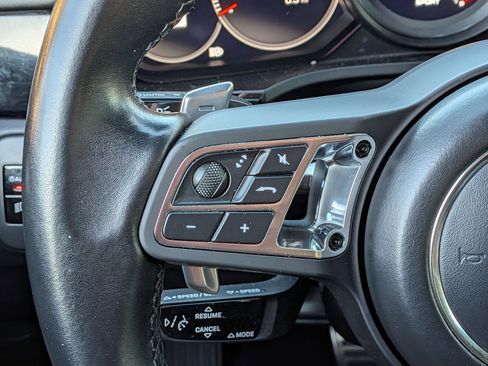 Used 2021 Porsche Cayenne Turbo image 14