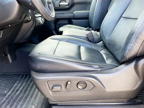 Used 2022 Chevrolet Silverado 1500 Custom image 18