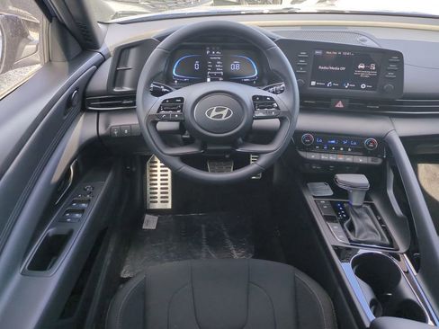 New 2026 Hyundai Elantra SEL Sport image 17