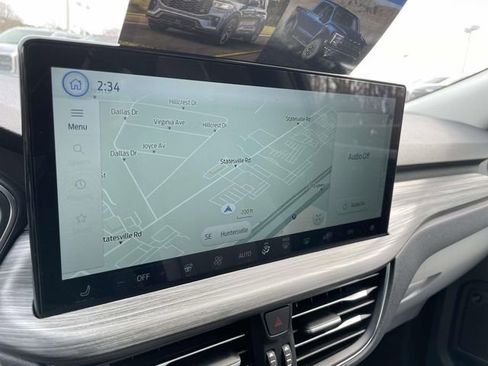 New 2025 Ford Escape Base w/ PHEV Premium Package image 8