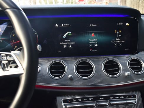 Used 2021 Mercedes-Benz E 350 4MATIC Sedan image 32