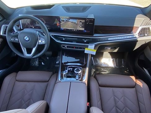 Used 2026 BMW X5 xDrive50e w/ Executive Package AWD/4WD image 15