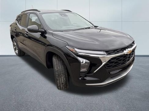 New 2026 Chevrolet Trax LT w/ LT Convenience Package image 5