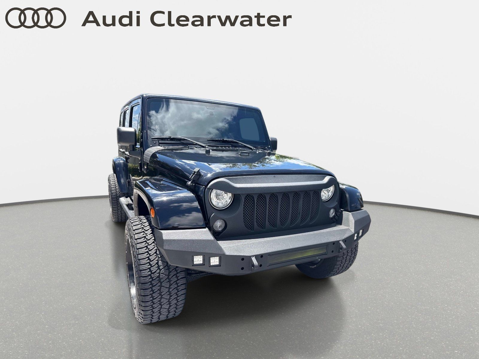 Used 2017 Jeep Wrangler Unlimited Sahara AWD/4WD image 7