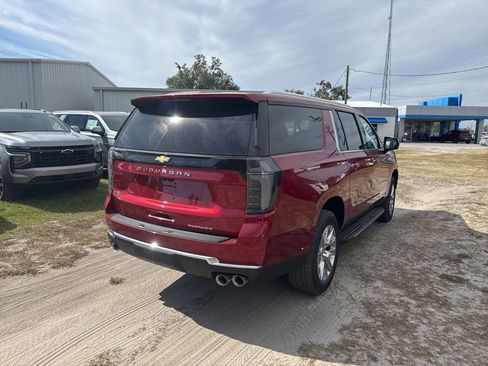 New 2026 Chevrolet Suburban Premier image 4