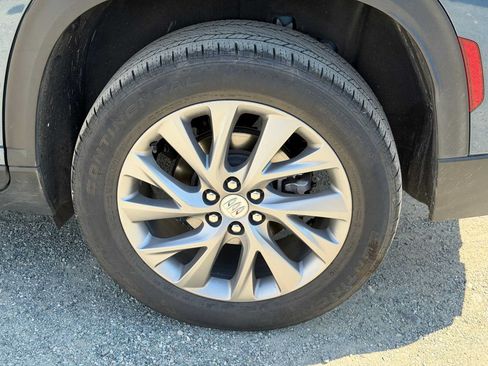 Certified 2025 Buick Enclave Preferred AWD/4WD image 15