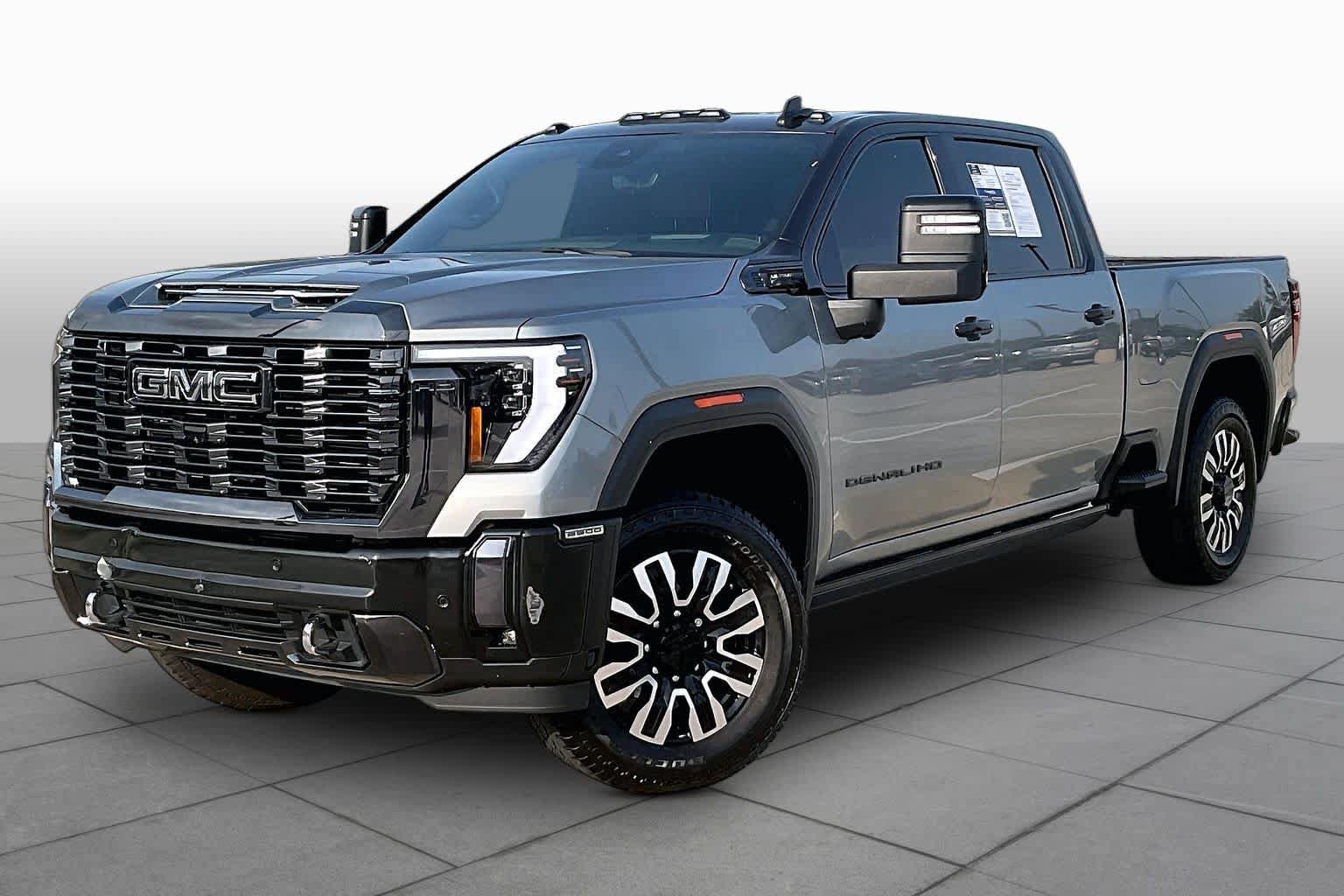 Used 2024 GMC Sierra 2500 Denali Ultimate AWD/4WD image 2