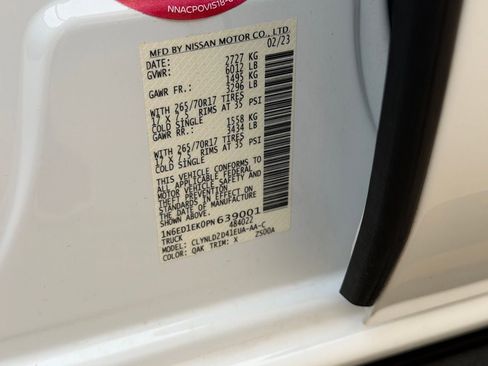 Used 2023 Nissan Frontier PRO-4X w/ Technology Package image 28