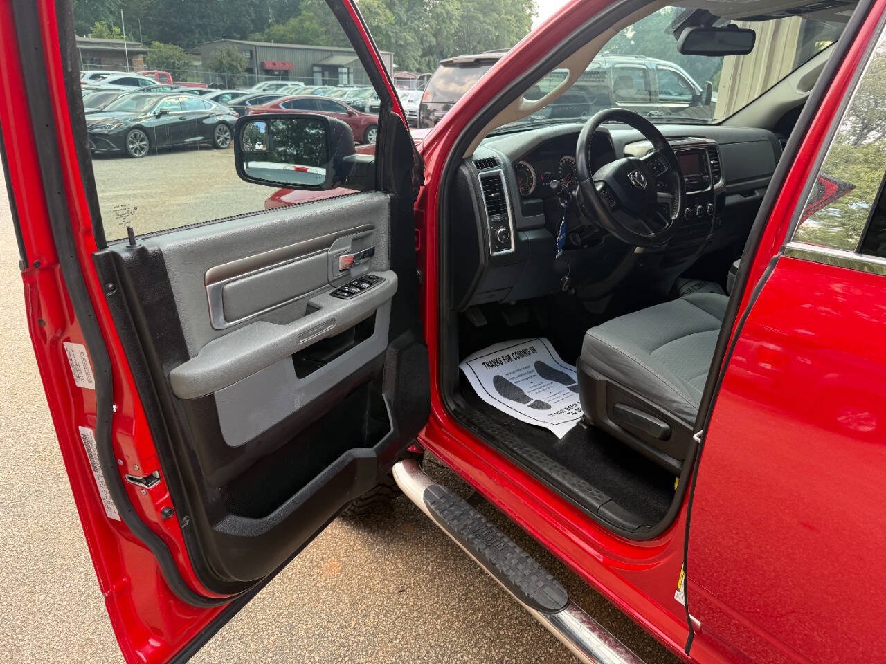 Used 2015 RAM 1500 Big Horn AWD/4WD image 9
