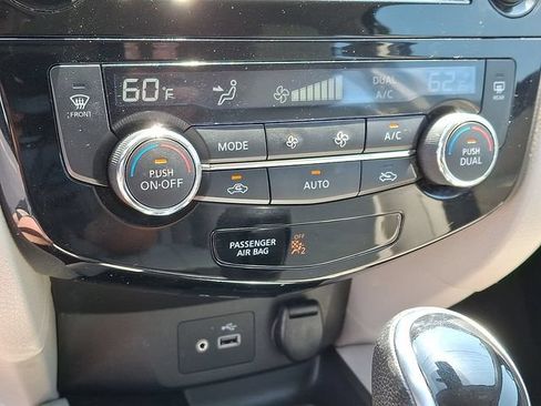 Used 2020 Nissan Rogue Sport SV w/ Technology Package AWD/4WD image 15