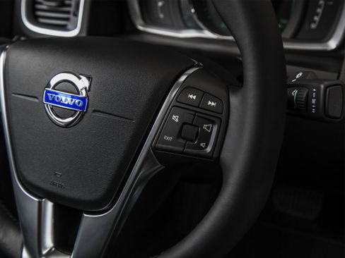 Used 2015 Volvo S60 T5 Platinum FWD image 47