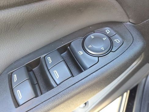 Used 2022 Chevrolet Equinox LT image 9