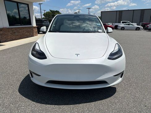 Used 2023 Tesla Model Y Long Range AWD/4WD image 9