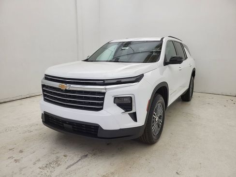 New 2026 Chevrolet Traverse LT w/ Driver Confidence Package FWD image 20