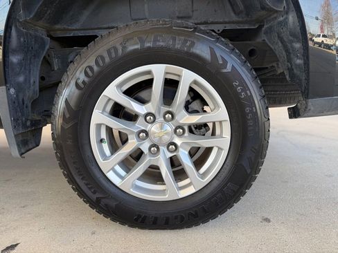 Used 2020 Chevrolet Silverado 1500 LT w/ LT Value Package image 11