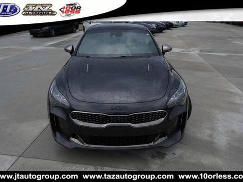 Used 2020 Kia Stinger GT1 RWD image 2
