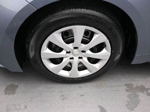 Used 2024 Toyota Corolla LE image 14