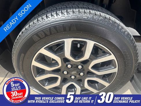 Certified 2022 Ford Maverick Lariat w/ Equipment Group 500A Standard AWD/4WD image 9