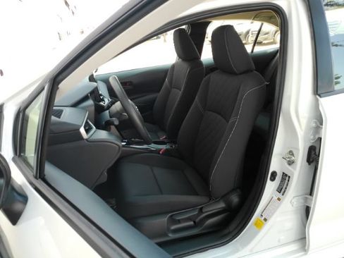 Used 2026 Toyota Corolla LE FWD image 13