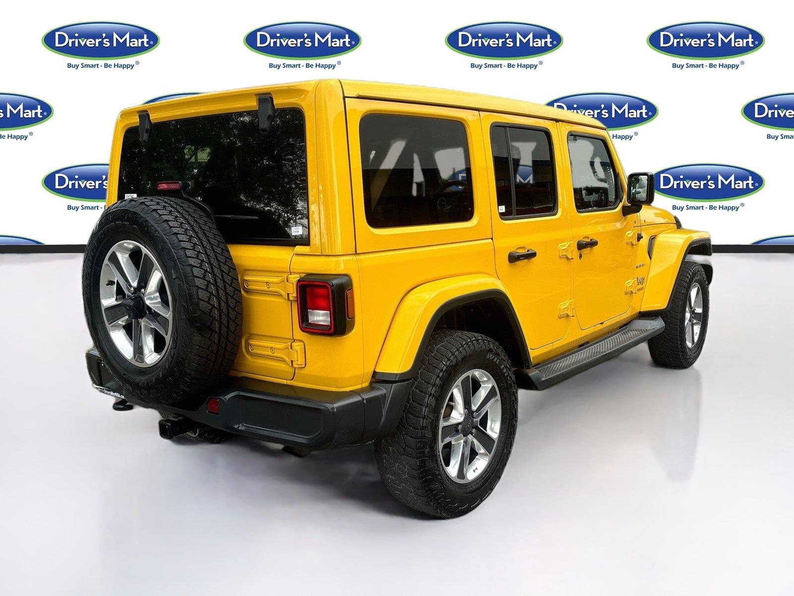 Used 2019 Jeep Wrangler Unlimited Sahara AWD/4WD image 7
