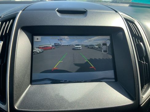 Used 2017 Ford Edge SEL w/ Equipment Group 201A AWD/4WD image 14
