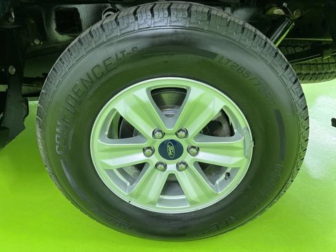 Used 2018 Ford F150 XLT w/ Equipment Group 301A Mid AWD/4WD image 15