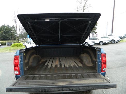 Used 2006 Dodge Ram 1500 Truck SLT image 10