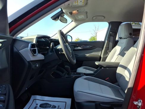 Used 2026 Chevrolet TrailBlazer LS w/ LS Convenience Package FWD image 18