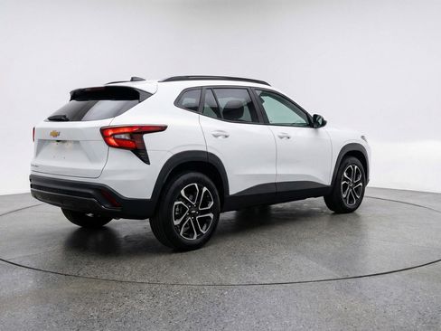 Used 2025 Chevrolet TrailBlazer LT image 9