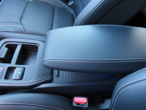 Used 2025 Ford Mustang Mach-E Premium image 28