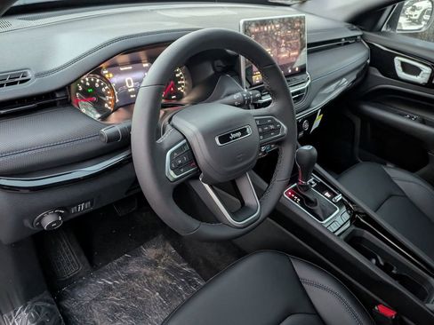 New 2026 Jeep Compass Limited image 13