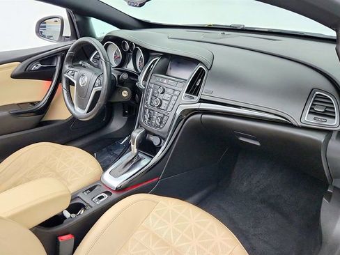 Used 2018 Buick Cascada Premium image 26