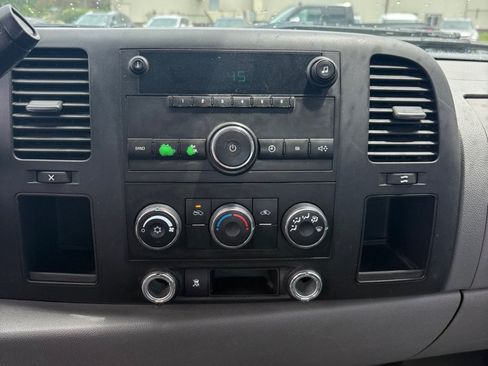 Used 2010 Chevrolet Silverado 1500 W/T RWD image 14