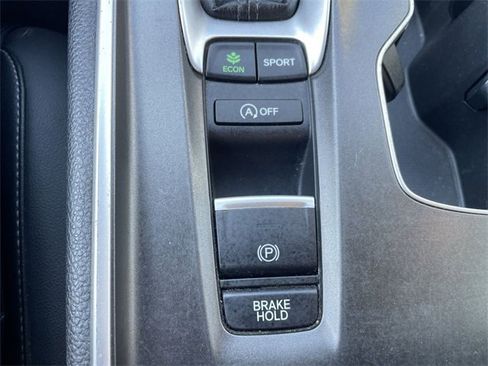 Used 2022 Honda Accord Sport image 17
