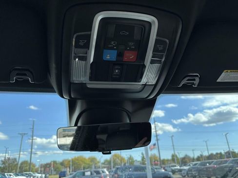 Certified 2024 RAM 2500 Limited image 42