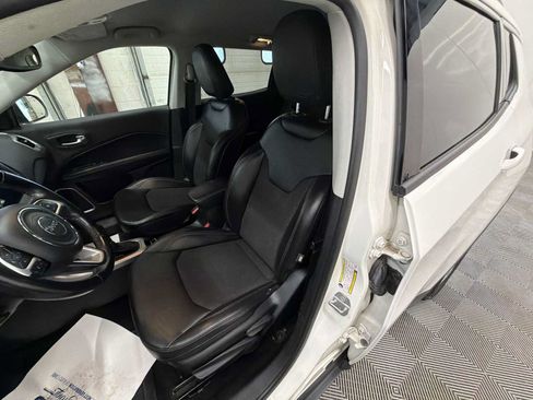 Used 2020 Jeep Compass Latitude AWD/4WD image 13